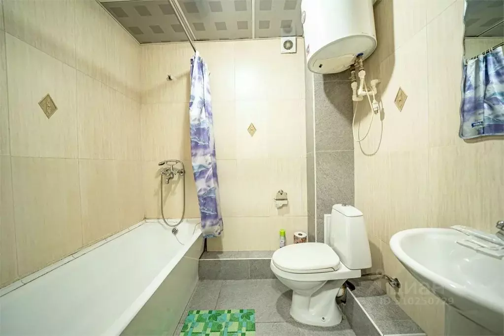 Комната Хабаровский край, Хабаровск Свободный пер., 11 (16.0 м) - Фото 1