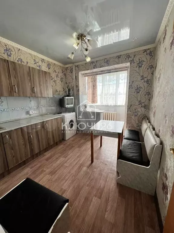 3-к. квартира, 82 м, 6/9 эт. - Фото 0