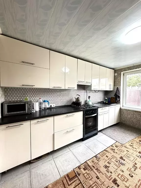 Дом в Белгородская область, Корочанский район, Шеинское с/пос, с. ... - Фото 2