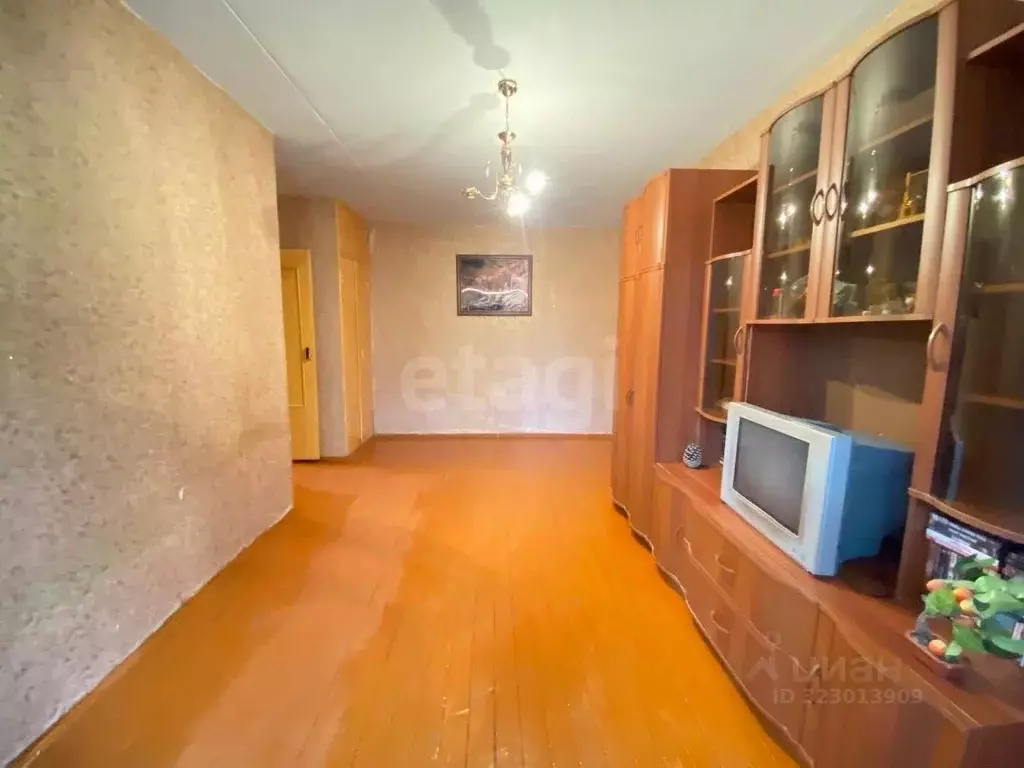 2-к кв. Брянская область, Клинцы ул. Гагарина, 50 (40.6 м) - Фото 0