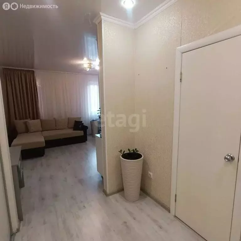 Квартира-студия: Челябинск, улица Братьев Кашириных, 131 (30.7 м) - Фото 2