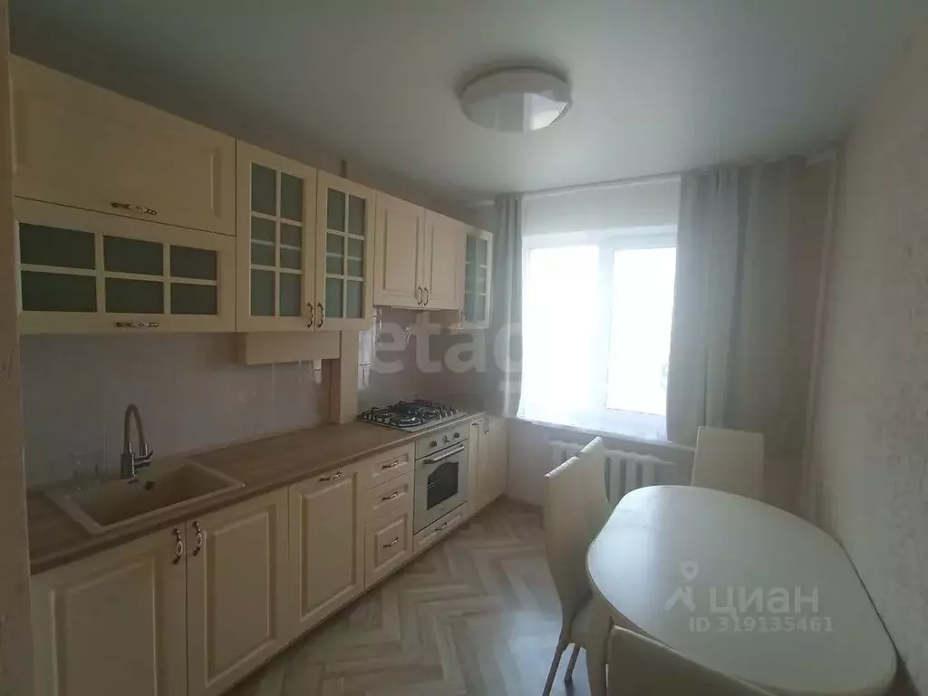 3-к кв. Крым, Симферополь ул. 60 лет Октября (64.2 м) - Фото 0