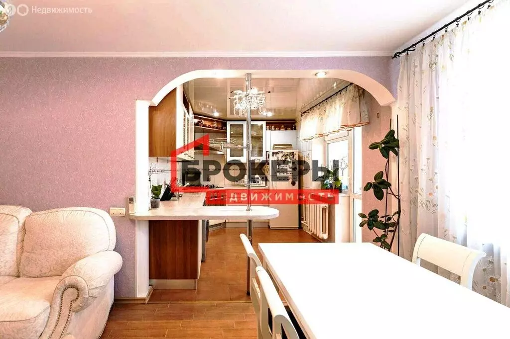 4-комнатная квартира: Севастополь, улица Ефремова, 24 (95.6 м) - Фото 1