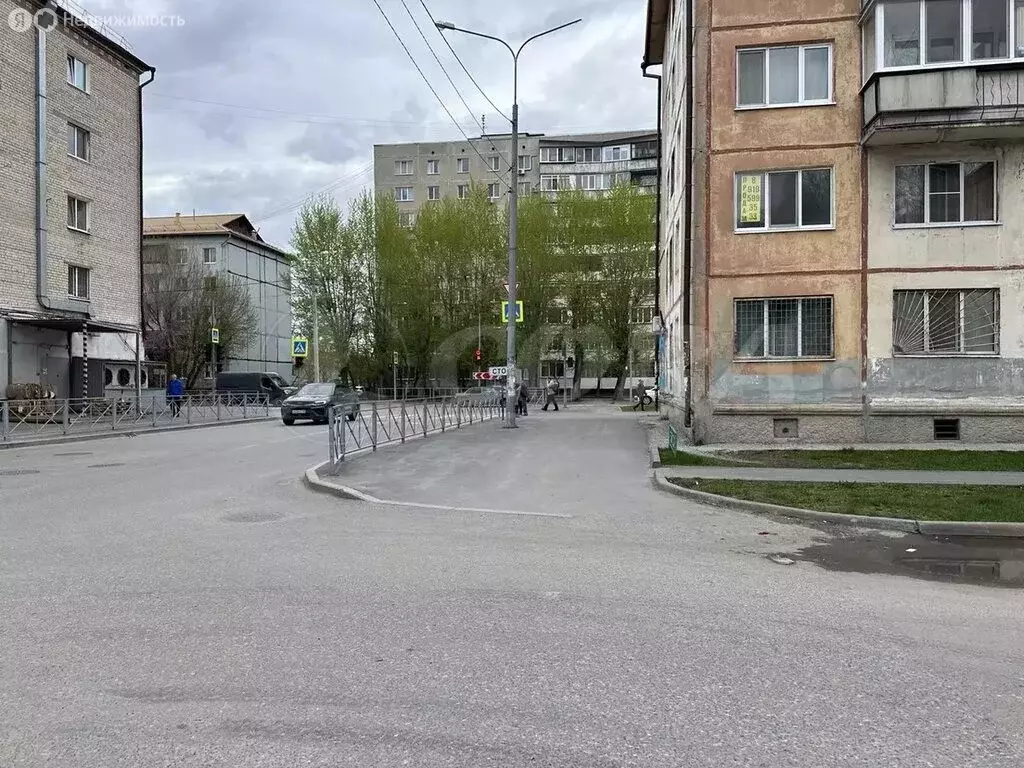 1-комнатная квартира: Тюмень, улица Энергетиков, 60А (14 м) - Фото 0