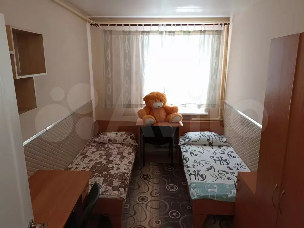 Комната 12 м в 4-к., 2/2 эт. - Фото 0