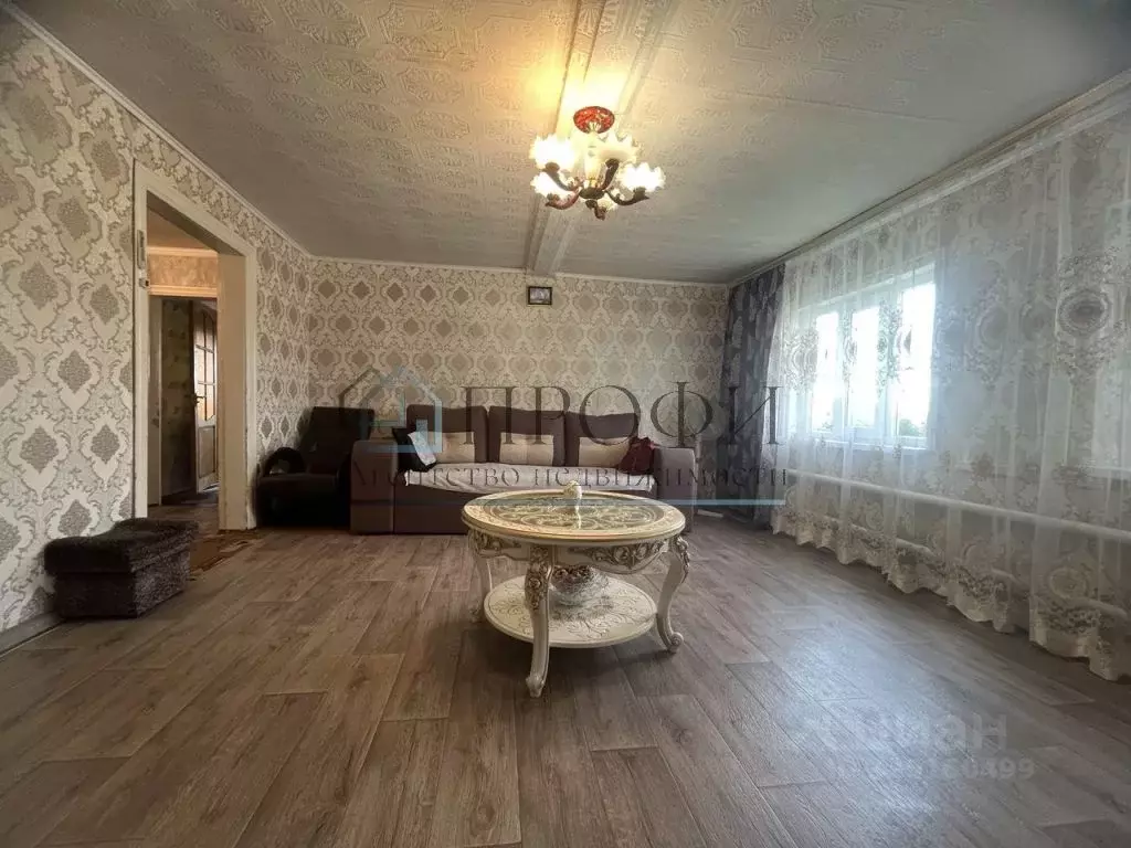 Дом в Белгородская область, Новооскольский муниципальный округ, с. ... - Фото 1