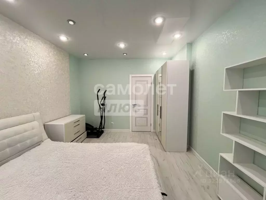 3-к кв. Брянская область, Брянск ул. Горбатова, 47 (88.2 м) - Фото 1