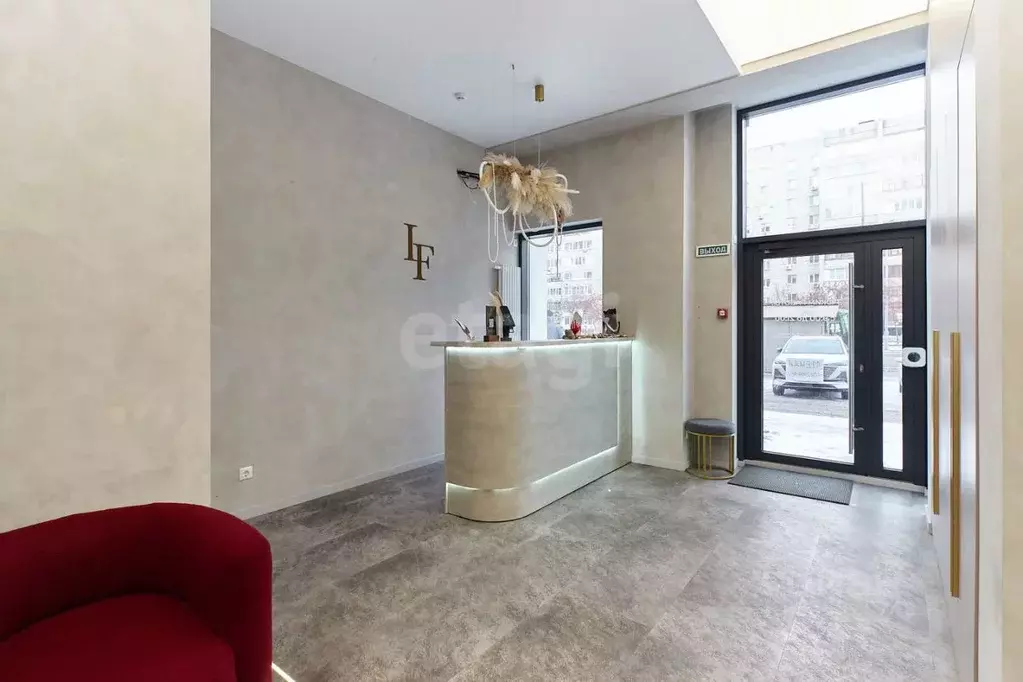 Помещение свободного назначения в Тюменская область, Тюмень ул. 50 лет ... - Фото 2