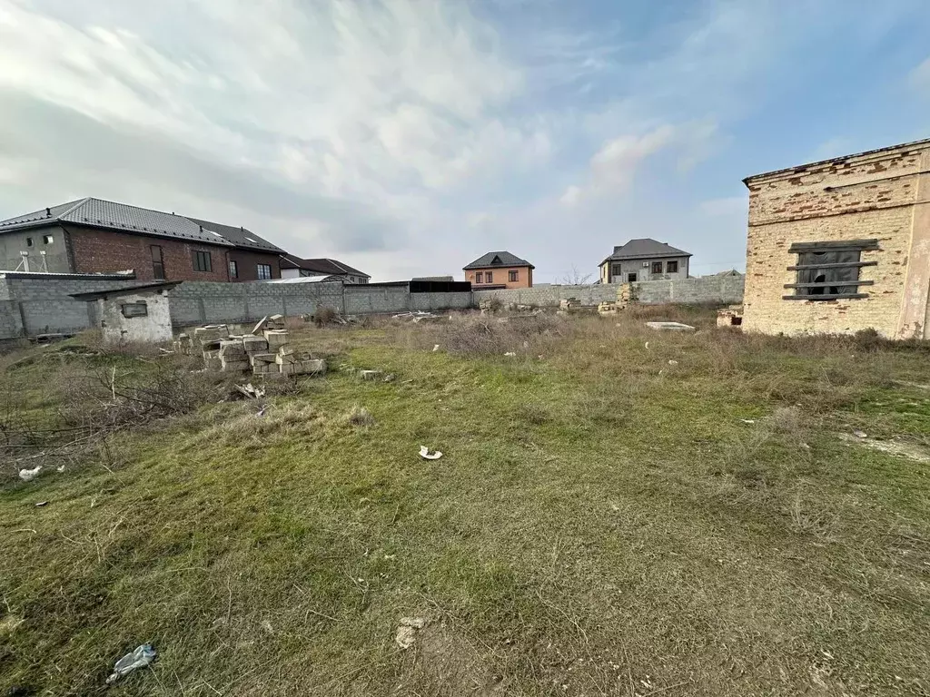 Участок в Дагестан, Каспийск Дружба СНТ, ул. Вишневая, 16 (23.5 сот.) - Фото 0