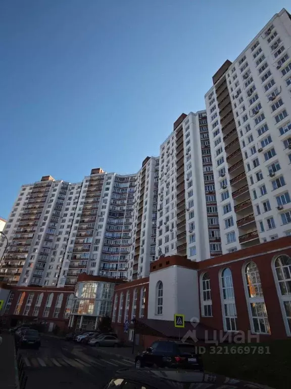 1-к кв. Московская область, Дзержинский Угрешская ул., 32с1 (59.0 м) - Фото 0