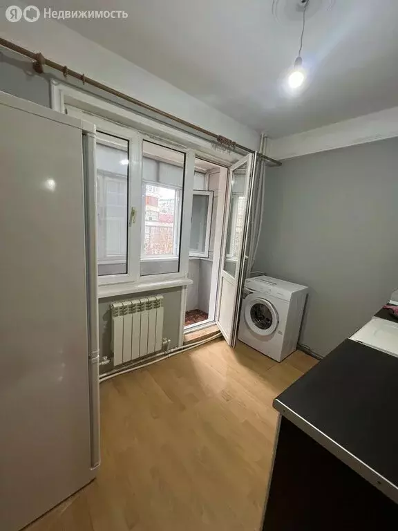 1-комнатная квартира: Каспийск, улица М. Халилова, 36 (34 м) - Фото 1