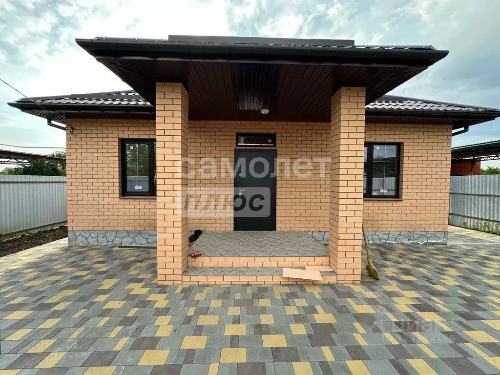 Дом в Краснодарский край, Тимашевск Индустриальный мкр, ул. Гоголя, 30 ... - Фото 1