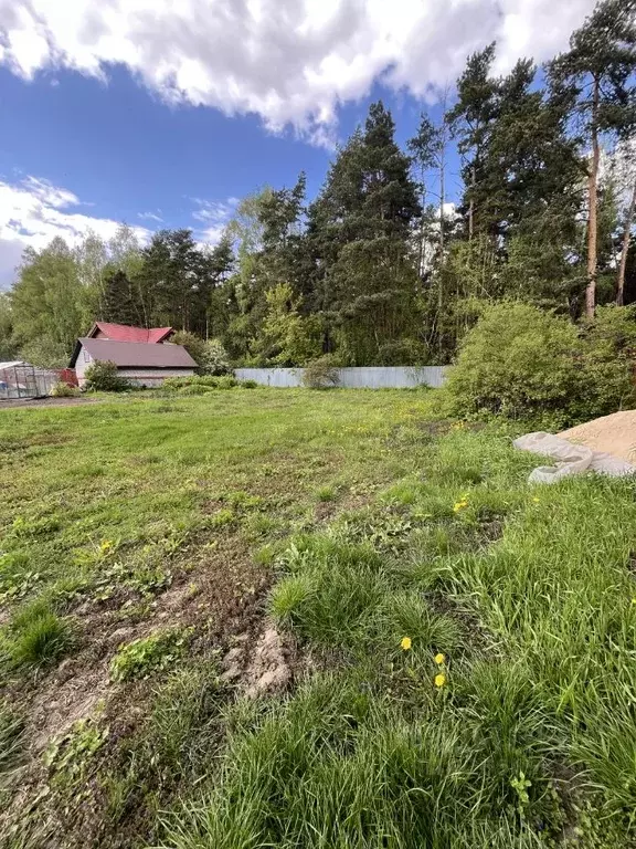Участок в Московская область, Люберцы городской округ, д. Островцы ул. ... - Фото 1