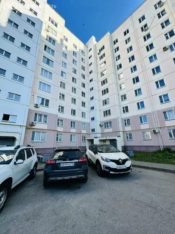 2-комнатная квартира: Нижнекамск, улица Рифката Гайнуллина, 20 (52.6 ... - Фото 2