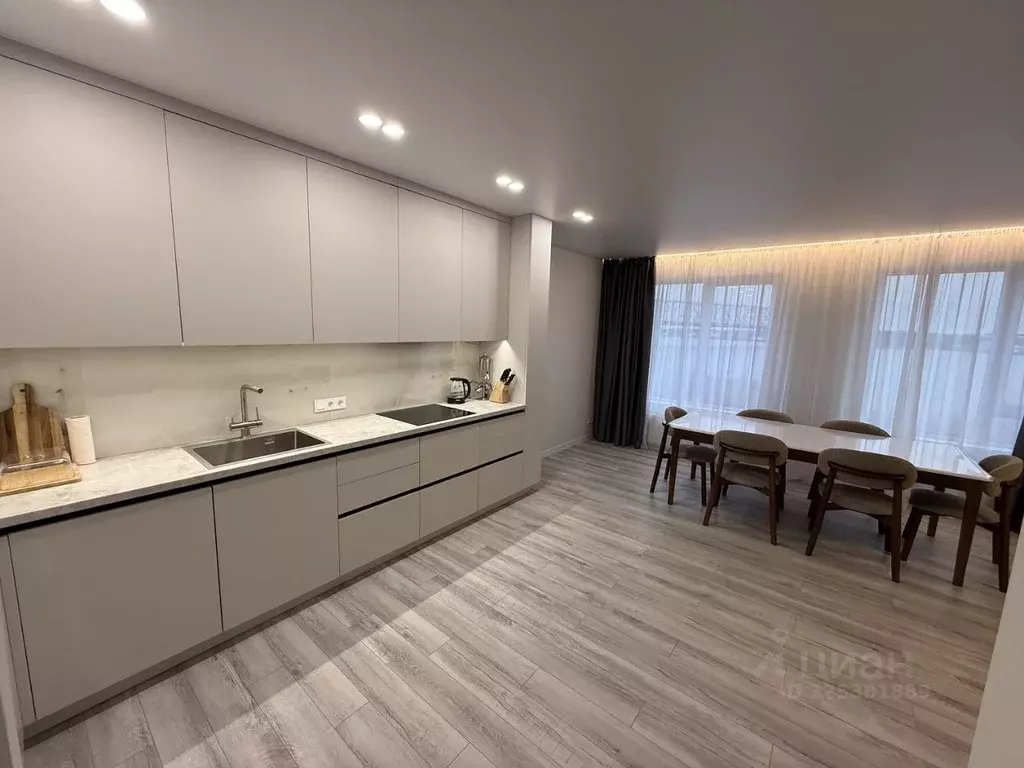 4-к кв. Астраханская область, Астрахань ул. Бехтерева, 2В (100.0 м) - Фото 2