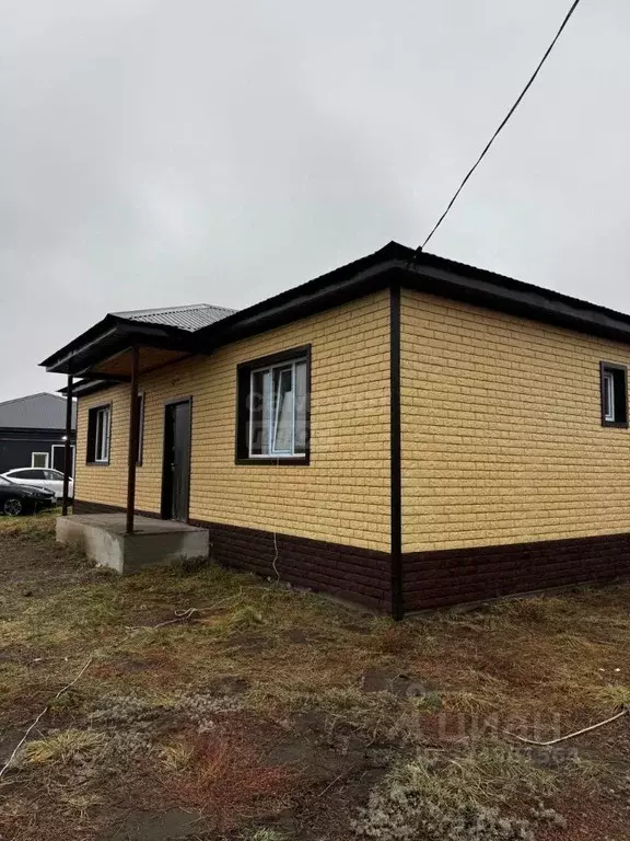 Дом в Оренбургская область, с. Ташла ул. Весенняя, 8 (105 м) - Фото 2