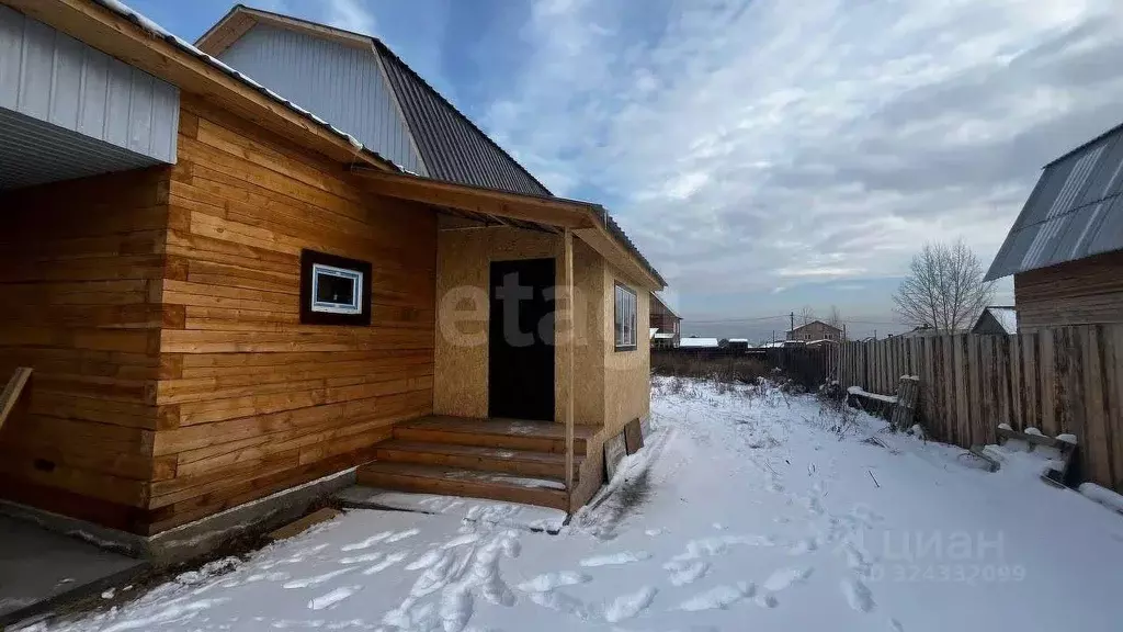 Дом в Бурятия, Иволгинский район, Сотниковское с/пос, с. Сотниково ул. ... - Фото 1