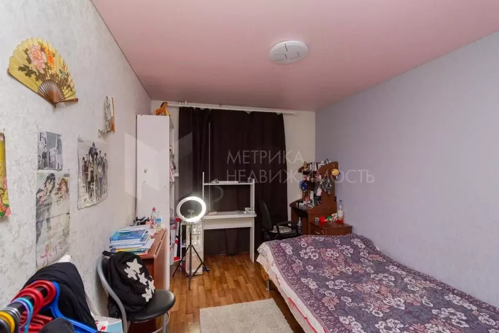 3-к кв. Тюменская область, Тюмень ул. Вересковая, 19 (67.1 м) - Фото 0