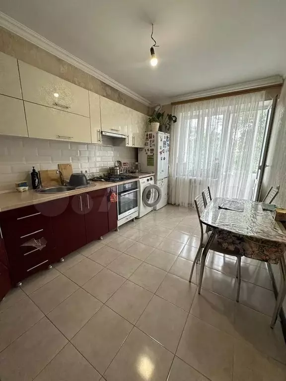 1-к. квартира, 37 м, 1/3 эт. - Фото 0