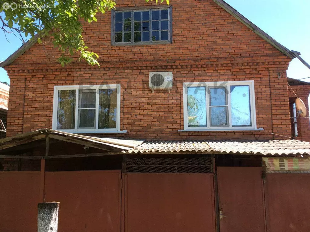 Дом в Майкоп, улица 3-го Интернационала (130 м) - Фото 1