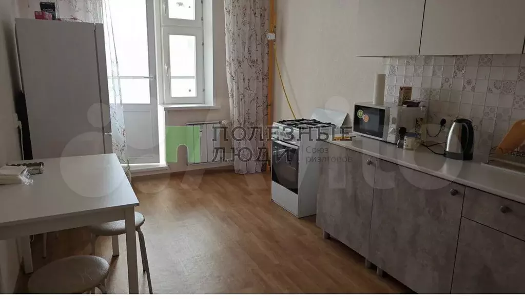 1-к. квартира, 37 м, 7/10 эт. - Фото 0