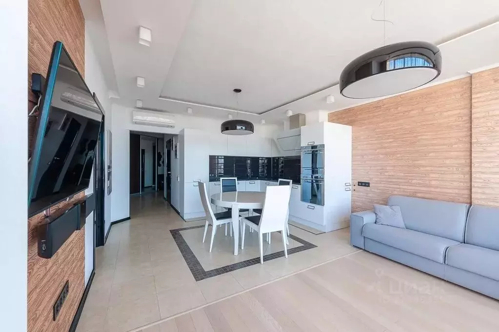 3-к кв. Свердловская область, Екатеринбург ул. Шейнкмана, 119 (96.0 м) - Фото 1