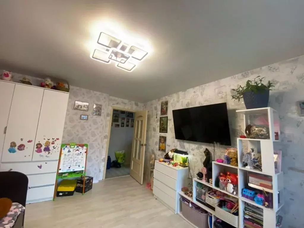 3-к кв. Смоленская область, Смоленск ул. Кирова, 59 (61.3 м) - Фото 0