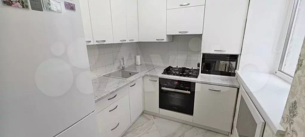 3-к. квартира, 61 м, 2/5 эт. - Фото 0