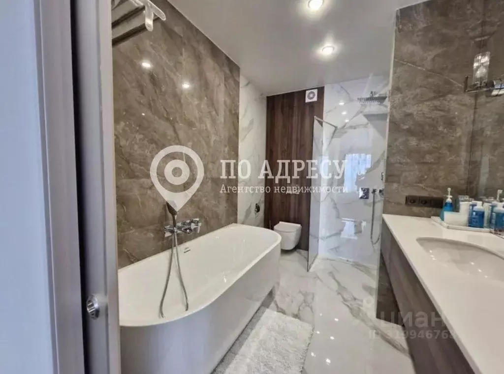 2-к кв. Саратовская область, Саратов Крымская ул., 28 (62.0 м) - Фото 0