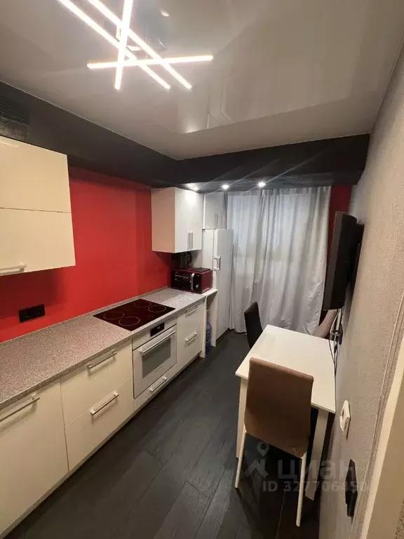 2-к кв. Свердловская область, Екатеринбург ул. 8 Марта, 80 (43.6 м) - Фото 2