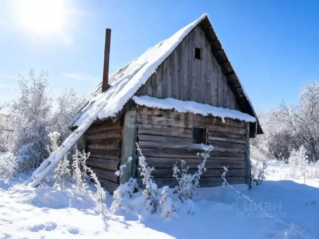Дом в Ленинградская область, Киришский район, Будогощское городское ... - Фото 1