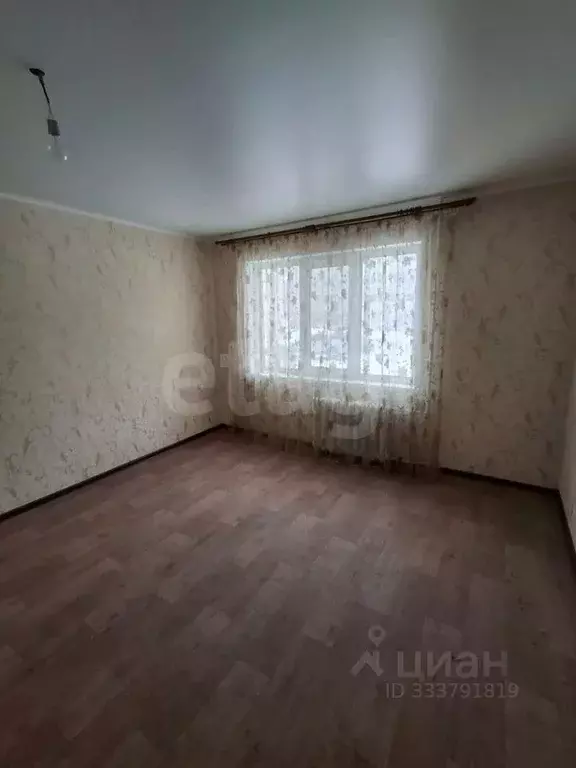 1-к кв. Тюменская область, Тюмень ул. Коммунаров, 37 (30.1 м) - Фото 0