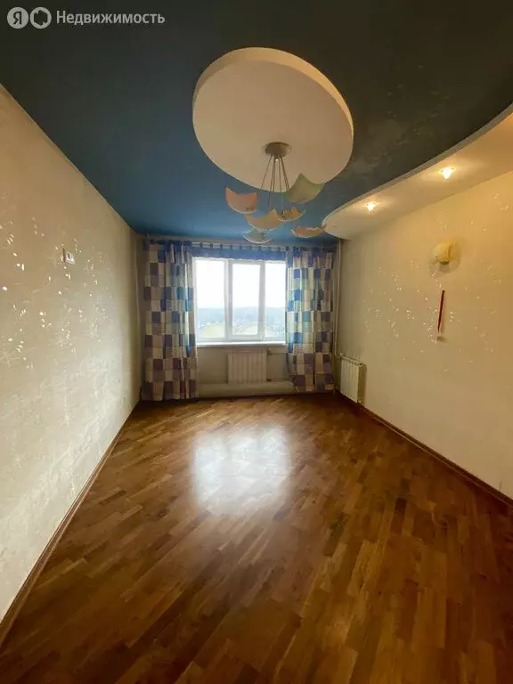 3-комнатная квартира: Курск, улица Бутко, 3 (76.4 м) - Фото 1