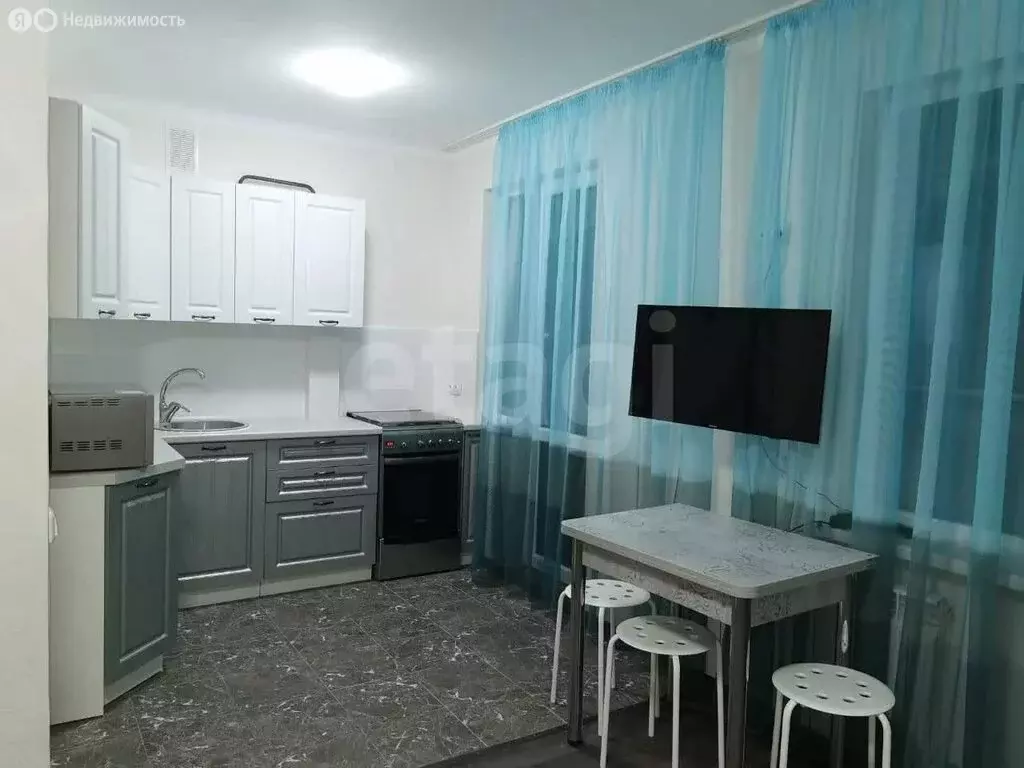 3-комнатная квартира: Гаспра, улица Горького, 14 (61.7 м) - Фото 1
