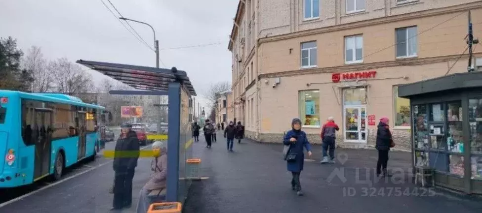 Торговая площадь в Санкт-Петербург ул. Коммуны, 58 (288 м) - Фото 1