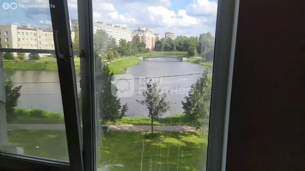 4-комнатная квартира: Санкт-Петербург, проспект Ветеранов, 44 (49 м) - Фото 1