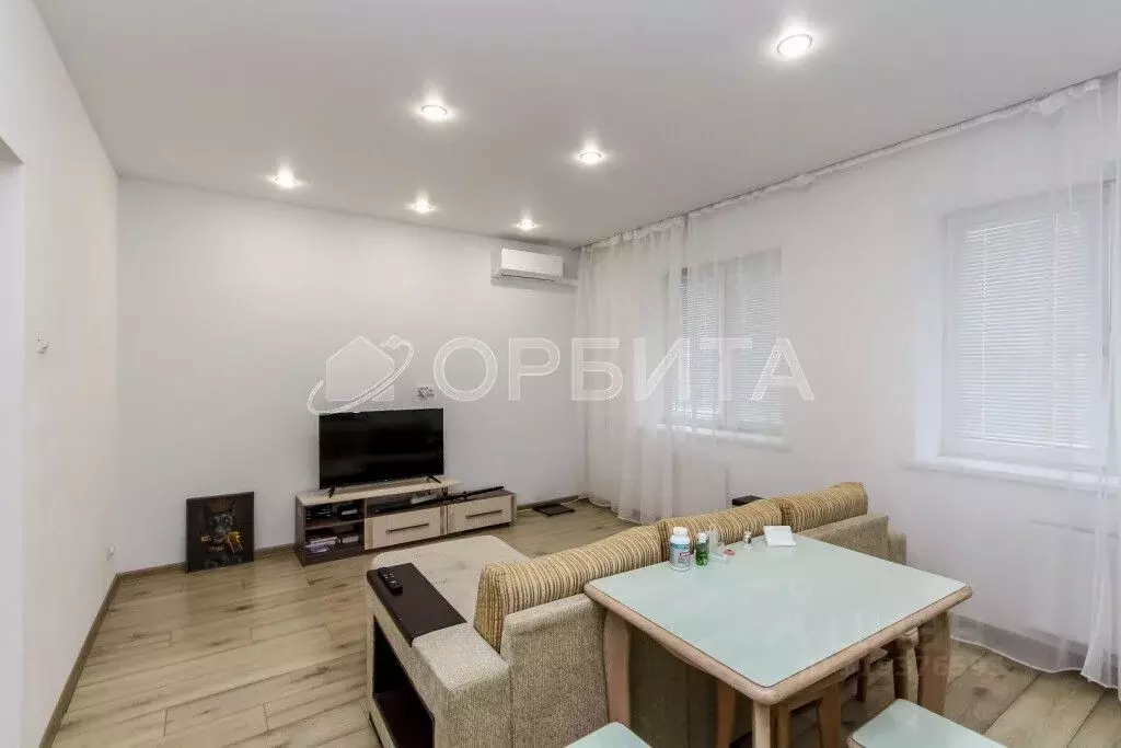 1-к кв. Тюменская область, Тюмень ул. Мельникайте, 2к11 (48.0 м) - Фото 0