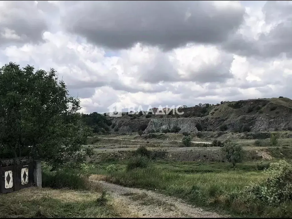 Участок в Крым, Симферопольский район, Перовское с/пос, с. Украинка ... - Фото 2