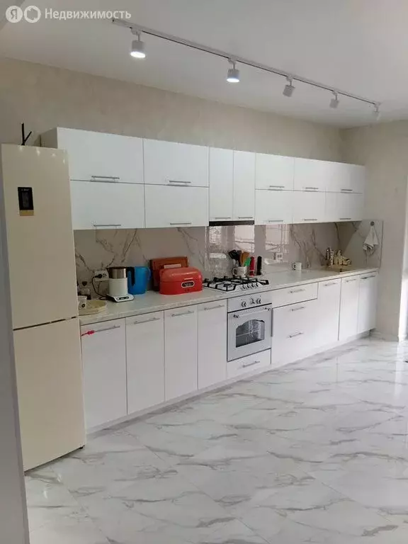 Дом в Пионерское, улица Тахта-Джами, 88 (120 м) - Фото 0