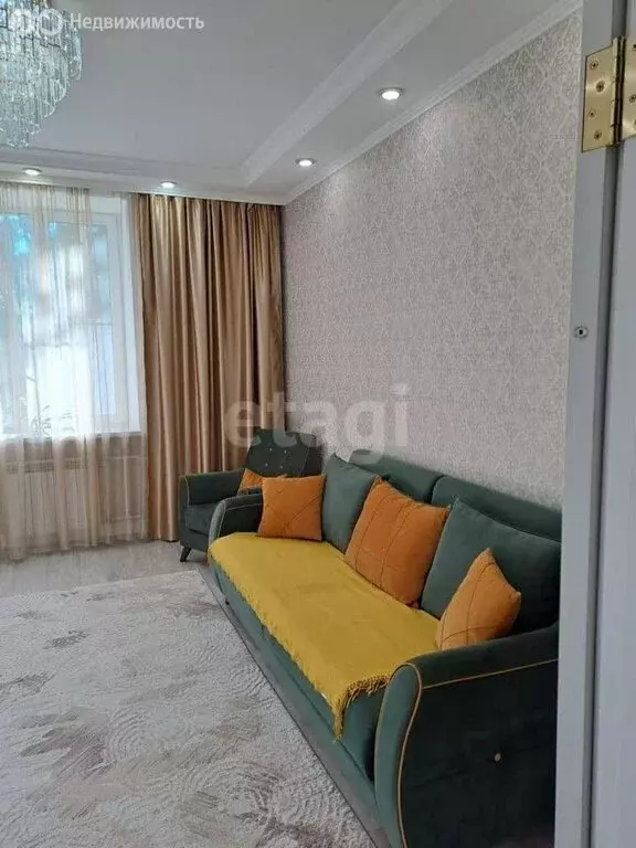 2-комнатная квартира: Ангарск, 74-й квартал, 4А (61 м) - Фото 1