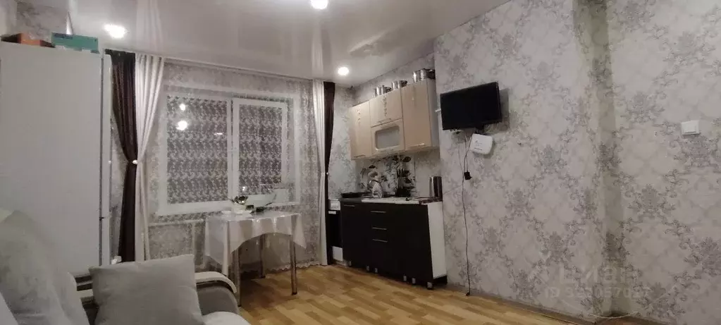 2-к кв. Алтай, Горно-Алтайск Коммунистический просп., 129 (35.0 м) - Фото 1