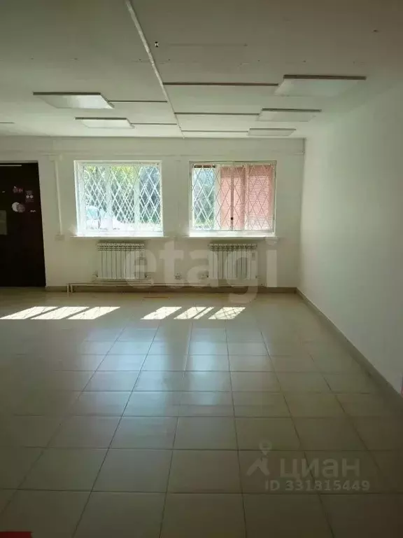 Офис в Брянская область, Унеча Комсомольская ул., 16А (57 м) - Фото 2