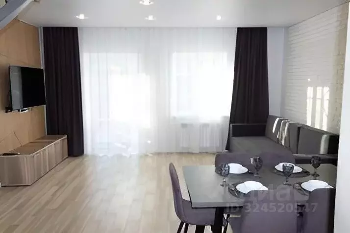 Дом в Башкортостан, Белорецкий район, Абзаковский сельсовет, с. ... - Фото 1