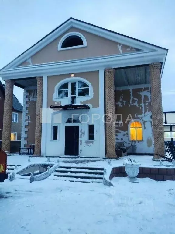 Дом в Новосибирская область, Новосибирск ул. Байдукова, 15 (500 м) - Фото 1