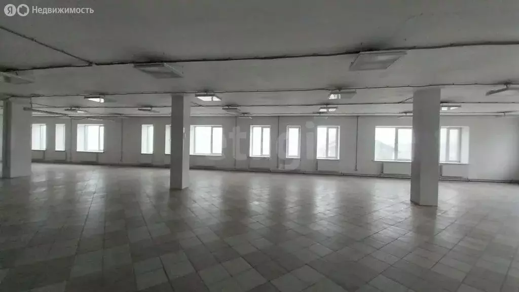 Помещение свободного назначения (350 м) - Фото 1