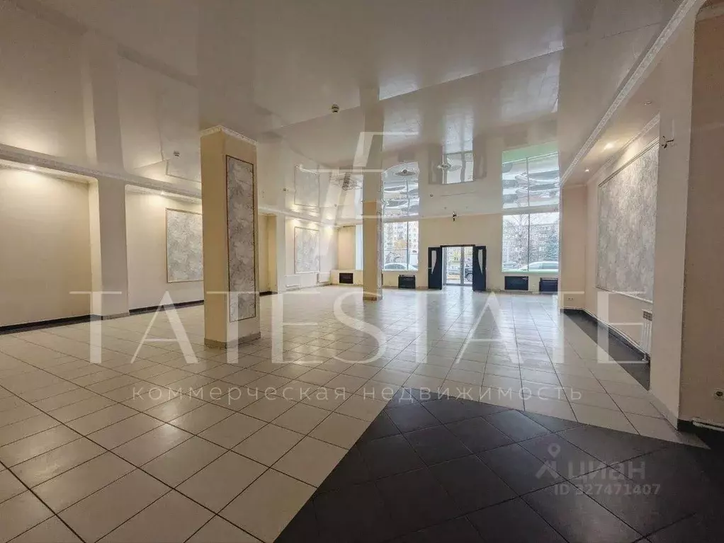 Помещение свободного назначения в Татарстан, Казань просп. Ямашева, 17 ... - Фото 1