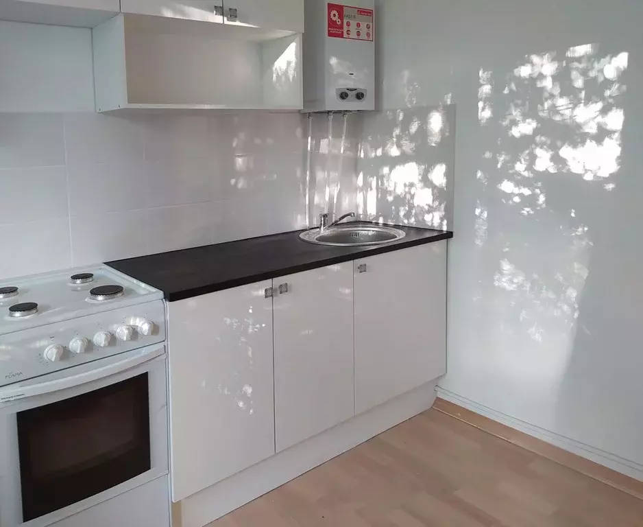 Продается 2-комнатная квартира - Фото 2