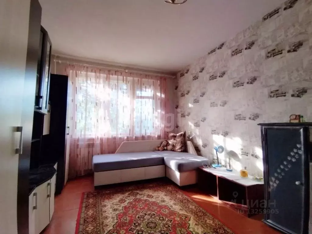 Комната Липецкая область, Липецк ул. Островского, 2 (13.0 м) - Фото 0