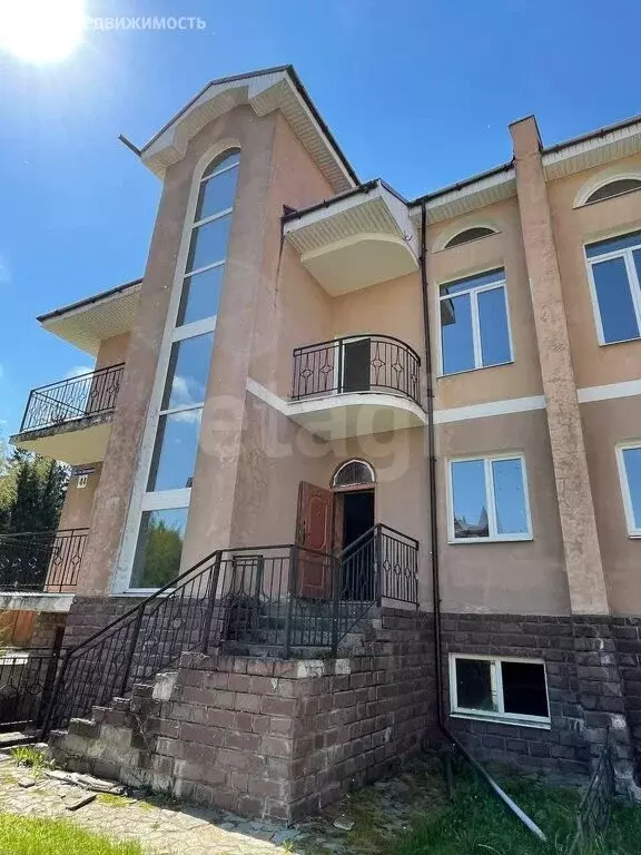 Дом в Рыбаки, КП Заповедное озеро, 1-я Заповедная улица, 44 (326 м) - Фото 1