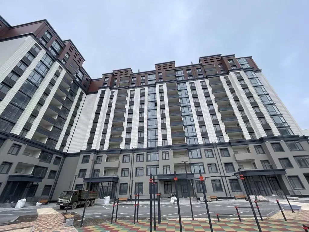 3-к кв. Дагестан, Каспийск ул. М. Халилова, 3А (106.4 м) - Фото 1